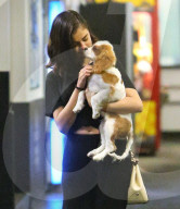 PEOPLE - Selena Gomez begleitet Justin Bieber zum Eishockeytraining