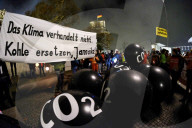 NEWS - Greenpeace fordert Ausstieg aus der Kohleindustrie