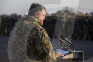 NEWS - Ukraine: Präsident Poroschenko nimmt an einer Probefahrt der Küstenwache teil