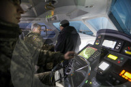 NEWS - Ukraine: Präsident Poroschenko nimmt an einer Probefahrt der Küstenwache teil