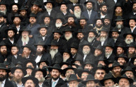 NEWS - Brooklyn: Gruppenfoto mit Orthodoxen Rabbiner