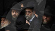NEWS - Brooklyn: Gruppenfoto mit Orthodoxen Rabbiner