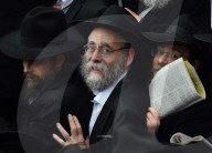 NEWS - Brooklyn: Gruppenfoto mit Orthodoxen Rabbiner