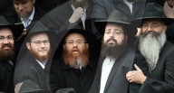 NEWS - Brooklyn: Gruppenfoto mit Orthodoxen Rabbiner