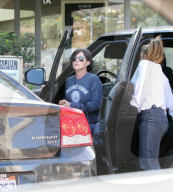 EXKLUSIV - Shannen Doherty auf Bummel-Tour in Malibu