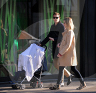 PEOPLE - Fussballer Stephan Lichsteiner ist mit seiner Familie unterwegs in Mailand
