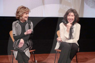 PEOPLE - Lily Tomlin und Jane Fonda stehen zu "Grace and Frankie" red und antwort