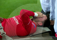 PEOPLE - Fussball: Roman Bürki nach Zusammenprall mit Tottenhams Fernando Llorente offenbar nicht schwerer verletzt