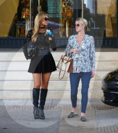 PEOPLE - Die Hilton Schwestern bummeln in Beverly Hills