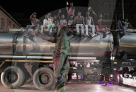 NEWS - Simbabwe feiert Mugabes RÃ¼cktritt