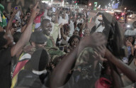 NEWS - Simbabwe feiert Mugabes RÃ¼cktritt