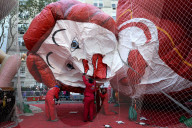 FEATURE - Vorbereitungen für Macy's  grosse Thanksgiving-Parade in NYC