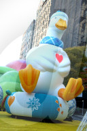 FEATURE - Vorbereitungen für Macy's  grosse Thanksgiving-Parade in NYC