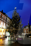 FEATURE - Christmas Feeling around the World