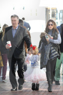 EXKLUSIV - Alec Baldwin gibt Signierstunde in der Bücherei