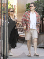PEOPLE - Ashley Olsen verlässt mit ihrem neuen Freund das Café in Brentwood