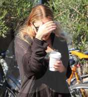 PEOPLE - Ashley Olsen verlässt mit ihrem neuen Freund das Café in Brentwood
