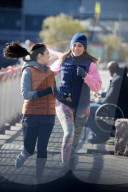 PEOPLE - Jennifer Lopez und Vanessa Hudgens joggen auf dem Filmset