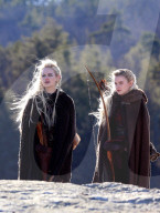 PEOPLE - Emma Stone und Julia Garner auf dem Set von "Maniac"