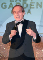 PEOPLE - Promis an der 'Lady Garden Gala for a Gynaecological Cancer Fund' Gala im Claridges Hotel in London