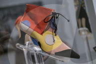 PEOPLE - Madrid: Manolo Blahnik in seiner Ausstellung im Museum für Decorative Arts