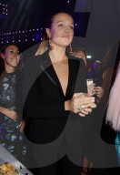 PEOPLE - London: Promis feiern an Elton John's 'AIDS Foundation' Gala