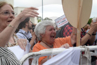 NEWS - Argentinien: Protest vor dem grÃ¶ssten Konzentrationslager ESMA gegen die schlimmen Verbrechen wÃ¤hrend der MilitÃ¤rdiktatur