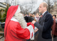 PEOPLE - Prinz George hat seinem Vater den Wunschzettel für Santa Claus mit nach Finnland gegeben