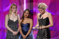 PEOPLE - Selena Gomez ehrt ihre Nierenspenderin Francia Raisa an den Billboard's Women in Music Awards
