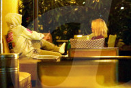 PEOPLE - Justin Bieber mit Selena Gomez im Montage Hotel in Beverly Hills