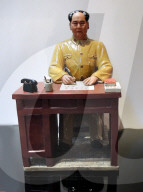 NEWS - Mailand: Mao Ausstellung