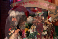 FEATURE - Bad Santa: New York hat seine Anti-Weihnachtsbar Jingle Hell's