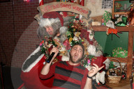 FEATURE - Bad Santa: New York hat seine Anti-Weihnachtsbar Jingle Hell's