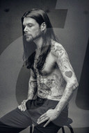 STUDIO - Simon Neil