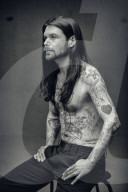 STUDIO - Simon Neil