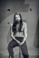 STUDIO - Simon Neil