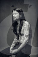 STUDIO - Simon Neil