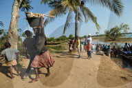 REPORTAGE - Projekt 'Brides Of The Sun'
