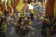 NEWS - Barcelona demonstriert Zusammenhalt