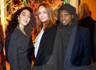 PEOPLE - Stella McCartney schaltet die Weihnachtslichter an in ihrem Flagship Store