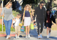 PEOPLE - Jennifer Garner bringt ihre Kinder zur Schule