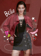 PEOPLE - Bella Hadid wirbt für Penshoppe