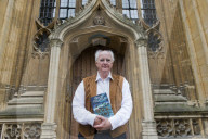 STUDIO - Philip Pullman