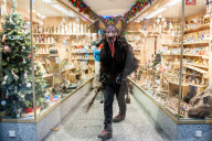 FEATURE - Traditioneller Krampus-Lauf in München auf den Weihnachtsmärkten