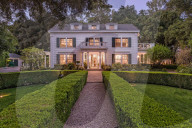 PEOPLE - So wohnen Kyle Richards und Mauricio Umanskyhave in Encino