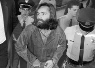 NEWS - Charles Manson im Alter von 83 Jahren gestorben