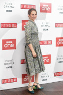 PEOPLE - Uma Thurman's Tochter Maya Hawke bei einer Premiere von "Little Women"