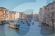 FEATURE - Es Weihnachtet