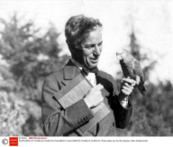 POSTCARD OF CHARLIE CHAPLIN FILM ABOUT HOLLYWOOD