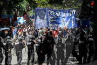 NEWS - Argentinien: Mehr als 150 Verletzte bei Protesten gegen die Rentenreform
